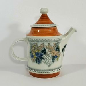 Goebel Oeslauer Burgund Coffee Pot